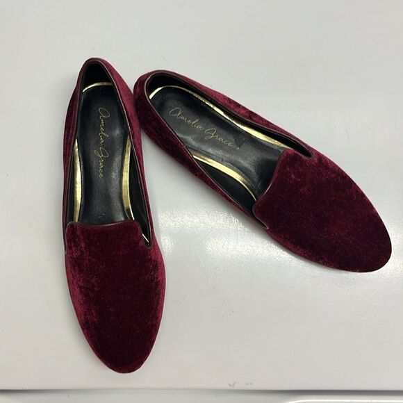 Amelia Grace Deep Red Pointed Toe Slip-On Velvet Flats- Size 8 - Picture 3 of 16